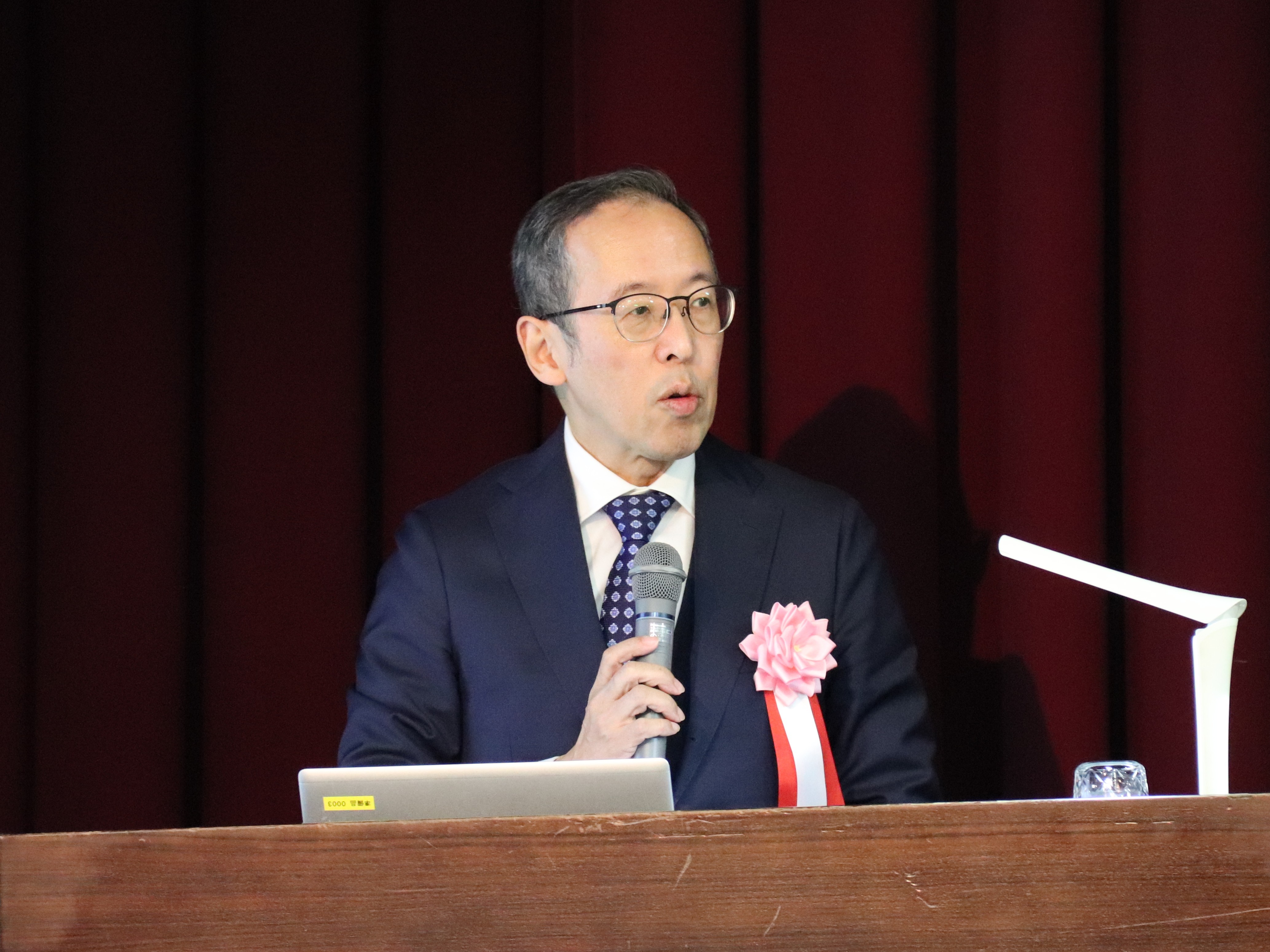 近畿経済産業局長　信谷　和重　氏